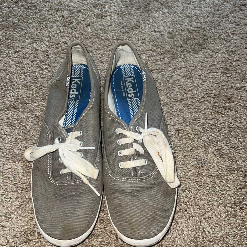 Women’s Keds size 9, gently used